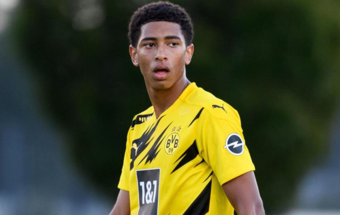 埃尔切主帅：皇马第二个进球明显犯规在先（埃尔切主帅质疑判罚：皇马第二球前有明显犯规）