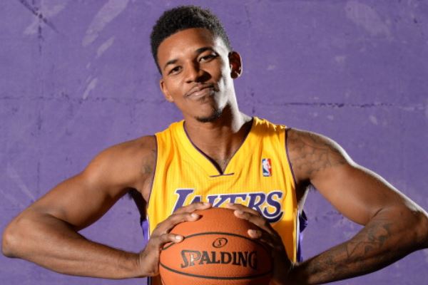 范德萨：经常和基耶利尼讨论尤文；希望库普再次证明自己价值（范德萨：常与基耶利尼谈论尤文，希望库普再度证明自身价值）