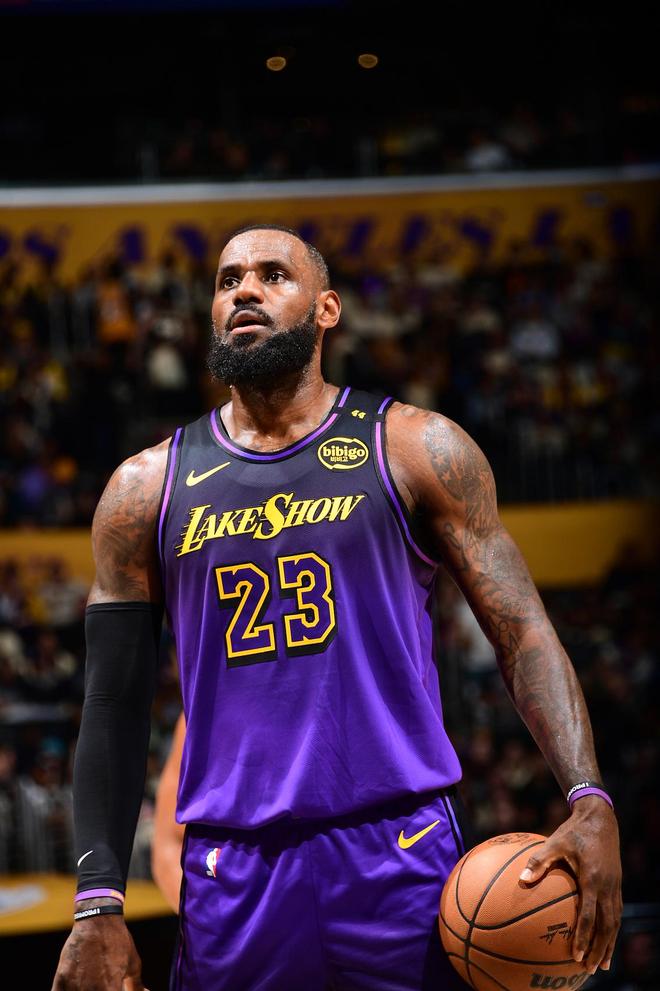 我又拥有新球衣啦！葡萄牙2026世界杯特别款球衣...（新战袍到手！葡萄牙2026世界杯特别版球衣）