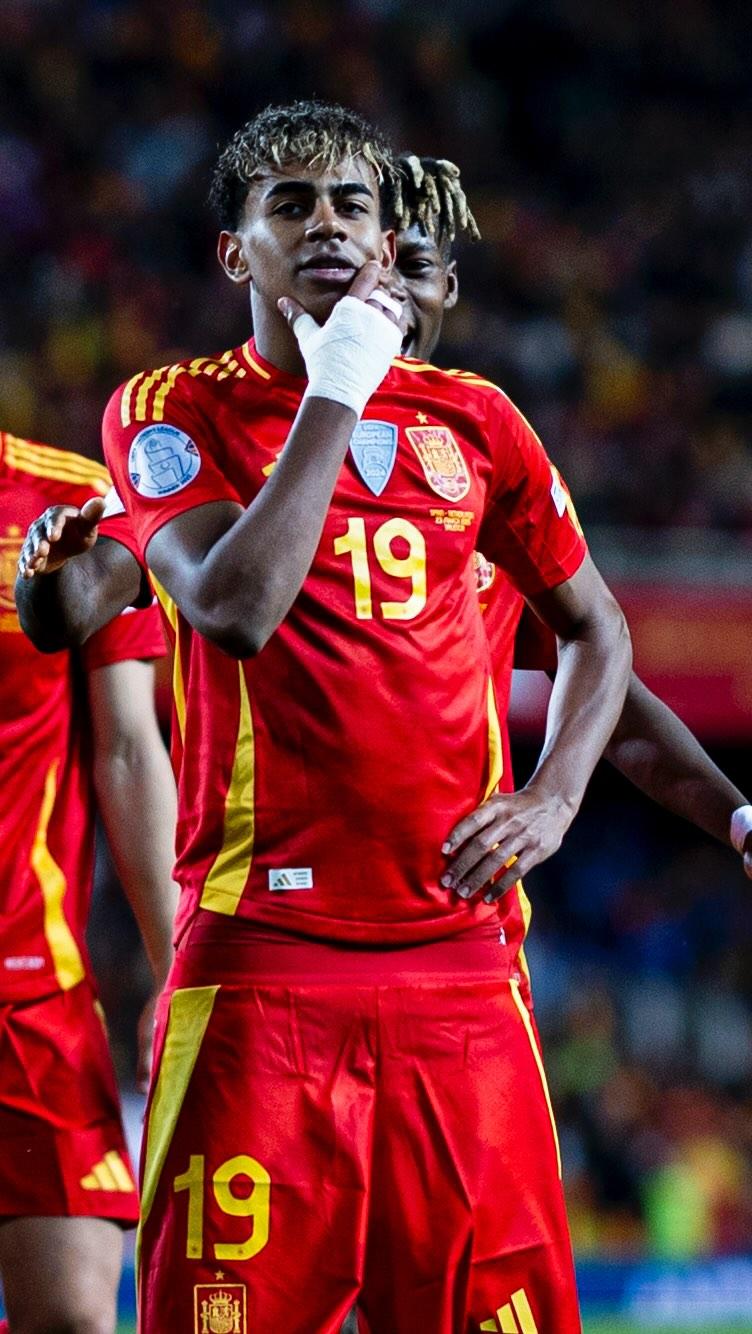 阿迪发言人：德国队球衣销量喜人，按通胀来说阿迪球衣比78年更便宜（阿迪达斯发言人：德国队球衣热销，按通胀折算如今比1978年更便宜）