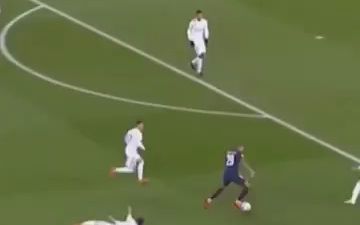 陈威vs柔佛新山半场数据：贡献5次扑救，评分暂为全场最高（陈威半场战柔佛新山：完成5次扑救，评分暂列全场第一）