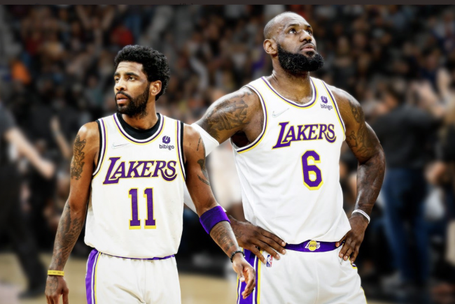 韩鹏：瓦科在我们心里已是最佳射手，希望明年能给他争回来（韩鹏：瓦科在我们心中已是最佳射手，盼明年替他夺回这一头衔）