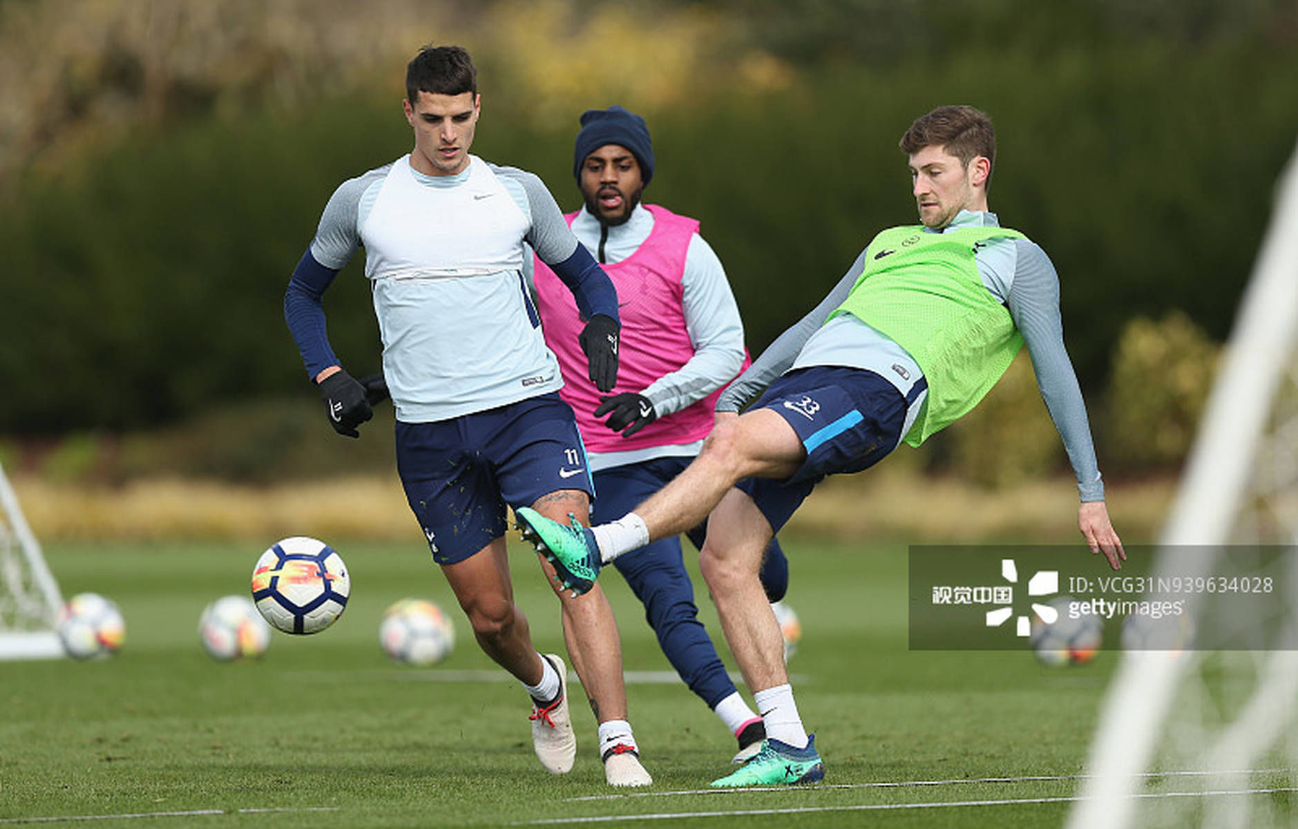 阿坎吉：齐沃很重视沟通和我们很亲近；希望世界杯对阵意大利（阿坎吉：齐沃注重沟通，与我们关系密切；盼世界杯碰上意大利）