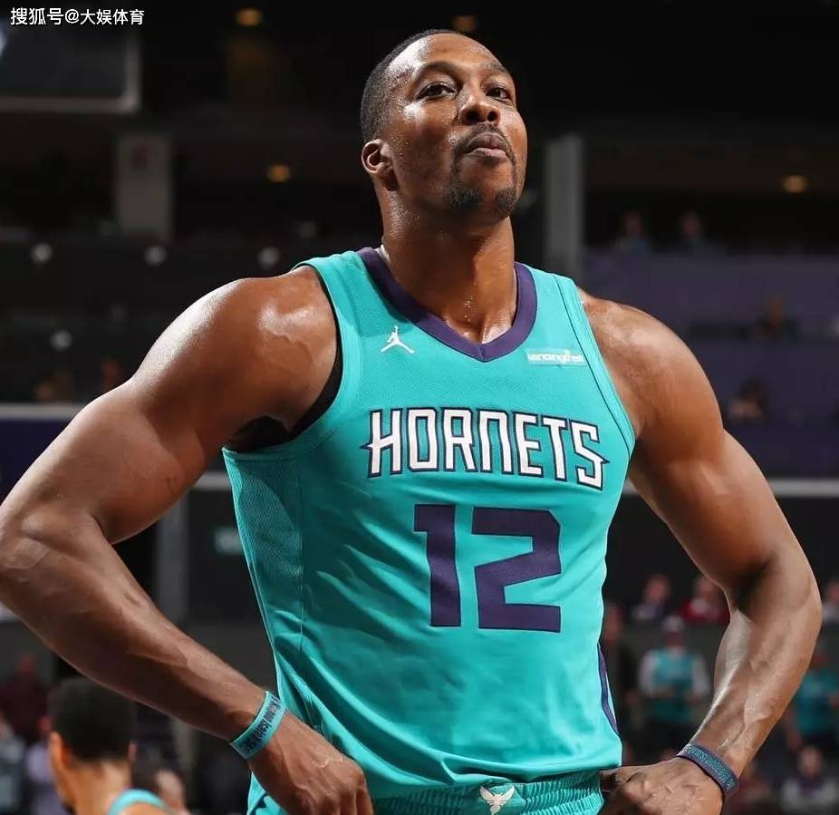 图片报：埃姆雷-詹成多家土耳其豪门目标，球员倾向留在多特（图片报：多家土超豪门相中埃姆雷-詹，球员更愿留守多特蒙德）