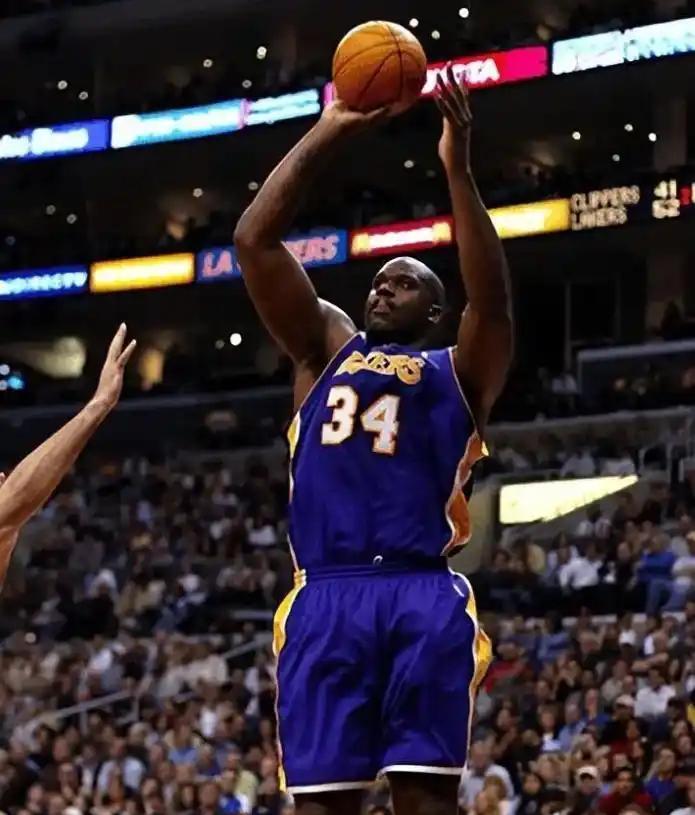 卡卢卢：很高兴看到布雷默回归；我感觉自己更像个领袖了（卡卢卢：布雷默归来令我欣喜，我自觉更具领袖担当）